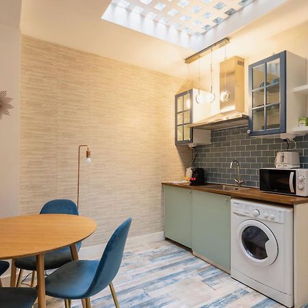 Apartmán Joli 2 Pieces Proche Marais Paříž Exteriér fotografie
