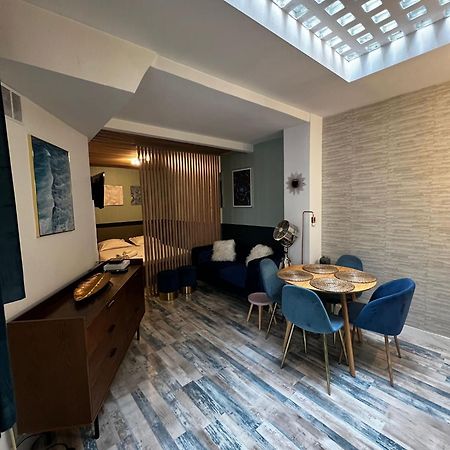 Apartmán Joli 2 Pieces Proche Marais Paříž Exteriér fotografie