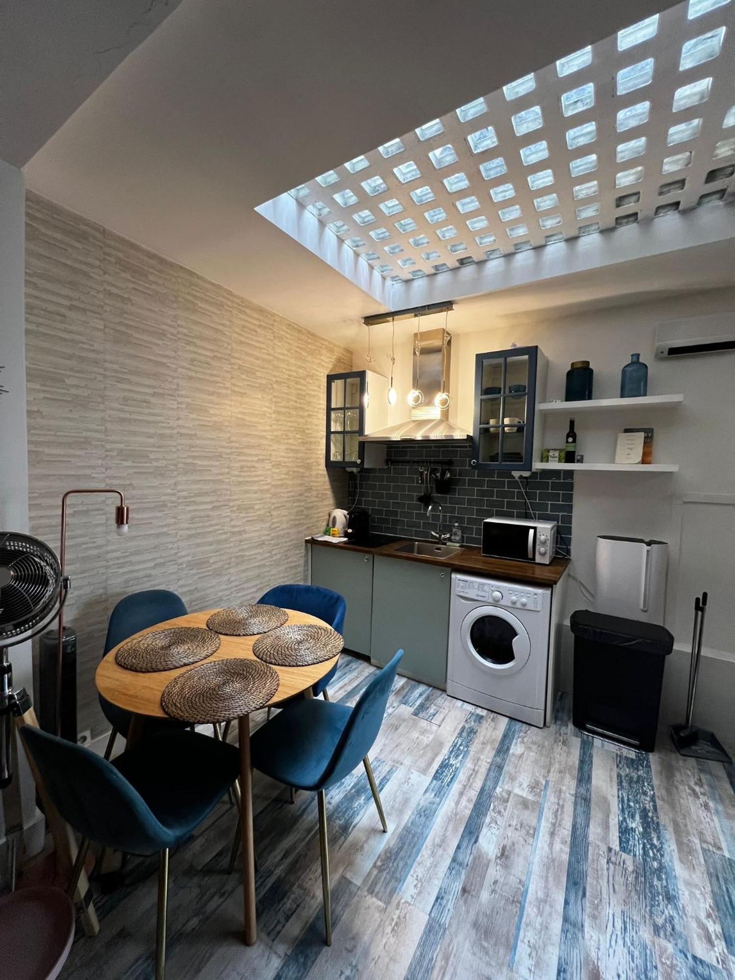 Apartmán Joli 2 Pieces Proche Marais Paříž Exteriér fotografie